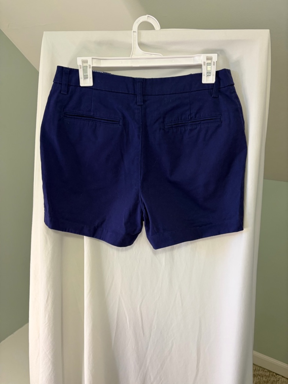 Cynthia Rowley Navy High-Waist Button Front Shorts size 6 - Picture 2 of 7